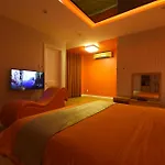 Chiic House 3 - Khach San Tinh Yeu