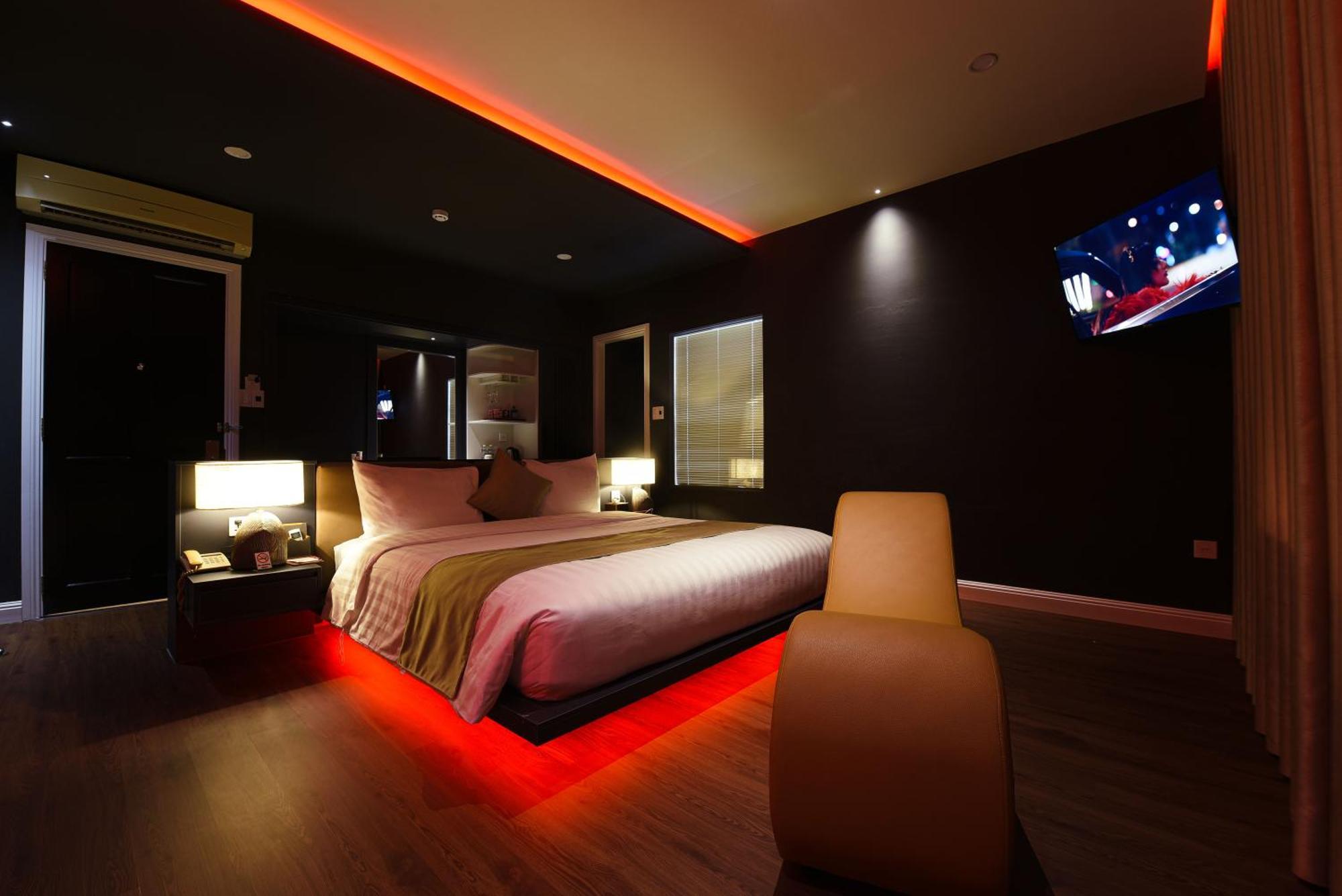 Chiic House 3 - Khach San Tinh Yeu Love hotel *
